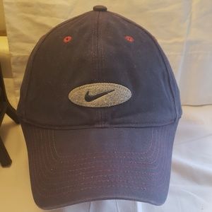 Vintage 90 's Nike hat.